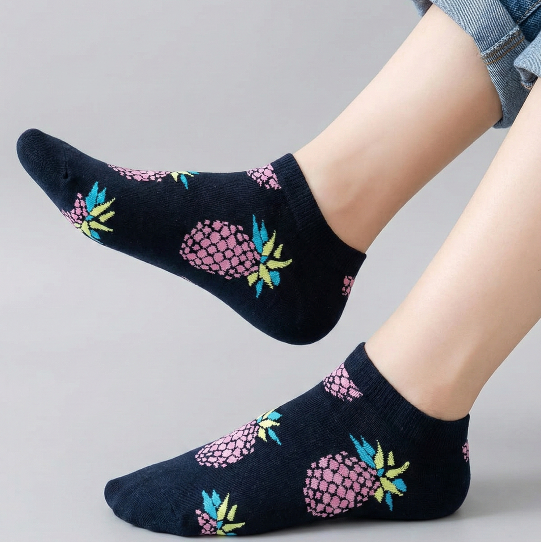 جواربالأناناس الزهري